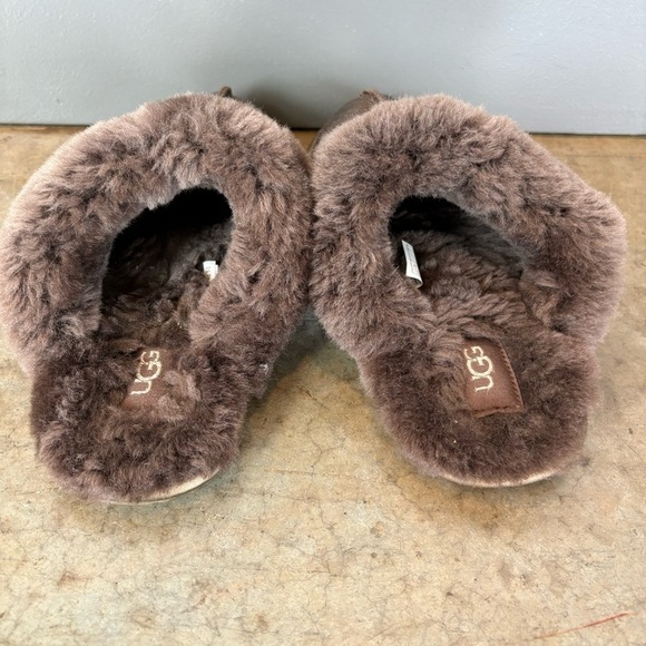 Ugg Copper Bronze Fuzzy Slippers Size 6 - Picture 5 of 9